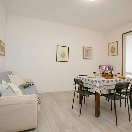 Casa Del *